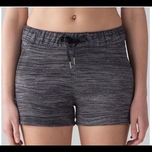 Lululemon On The Fly Short 3”